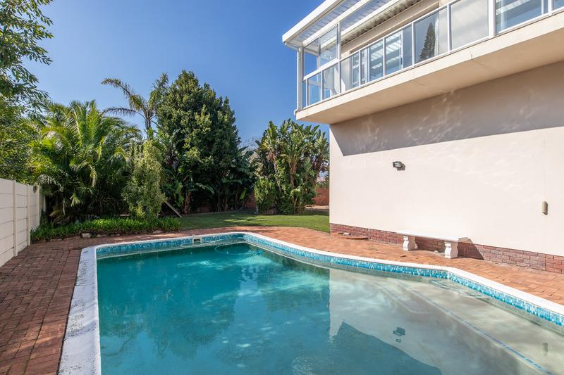5 Bedroom Property for Sale in Constantia Western Cape